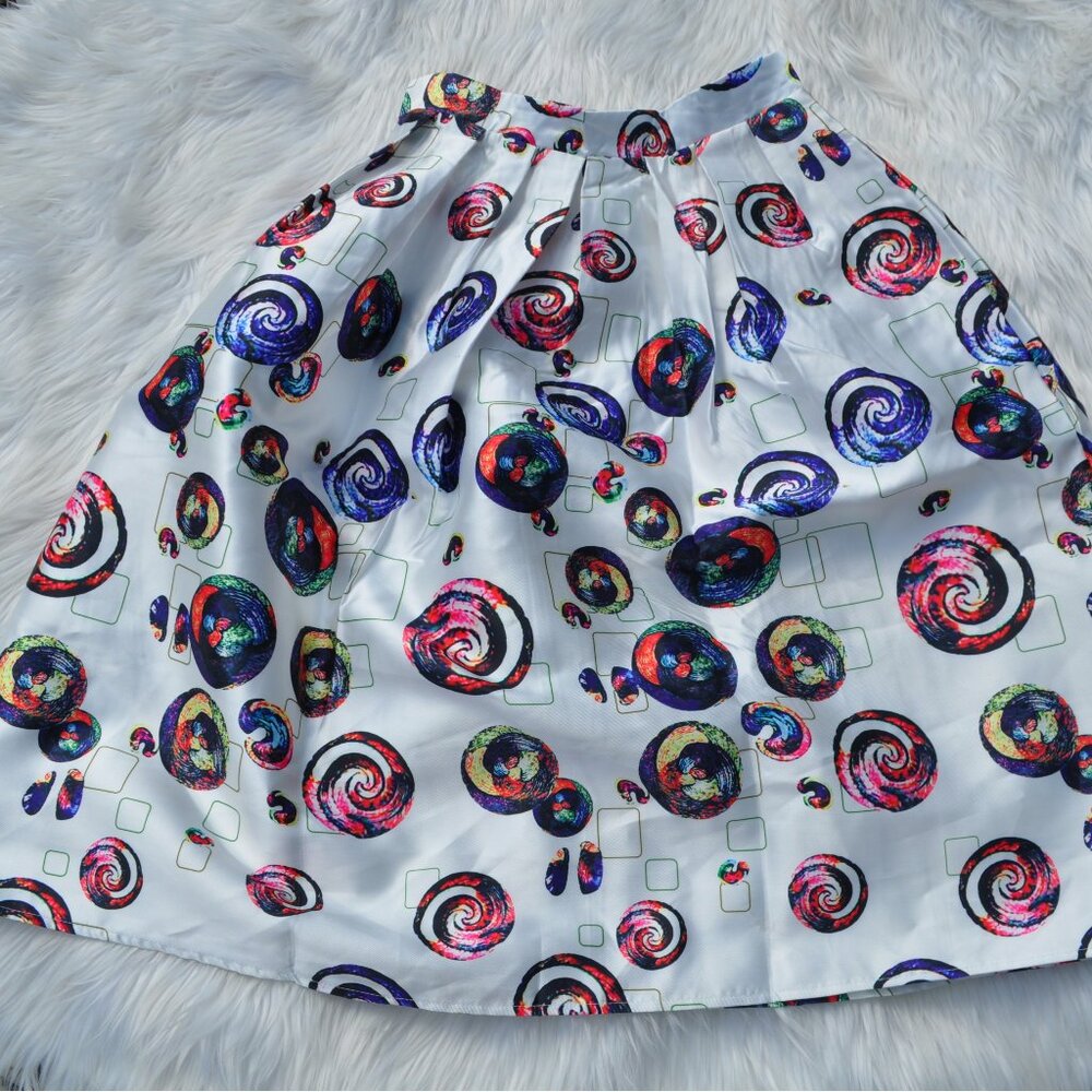 Skirt Fashion Pleated A-Line Female Print All-Match swing skirt Size S, M, L.